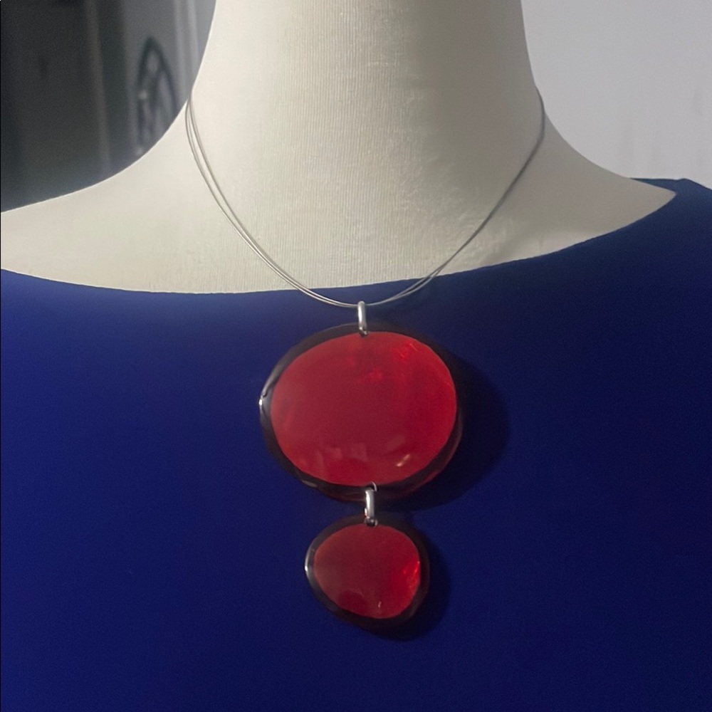 Elegant Red Pendant Necklace